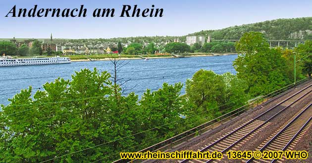 Feuerwerk-Rheinschifffahrt von Andernach zu Rhein in Flammen Koblenz