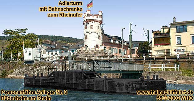 Rheinschifffahrt bei Rüdesheim am Rhein.